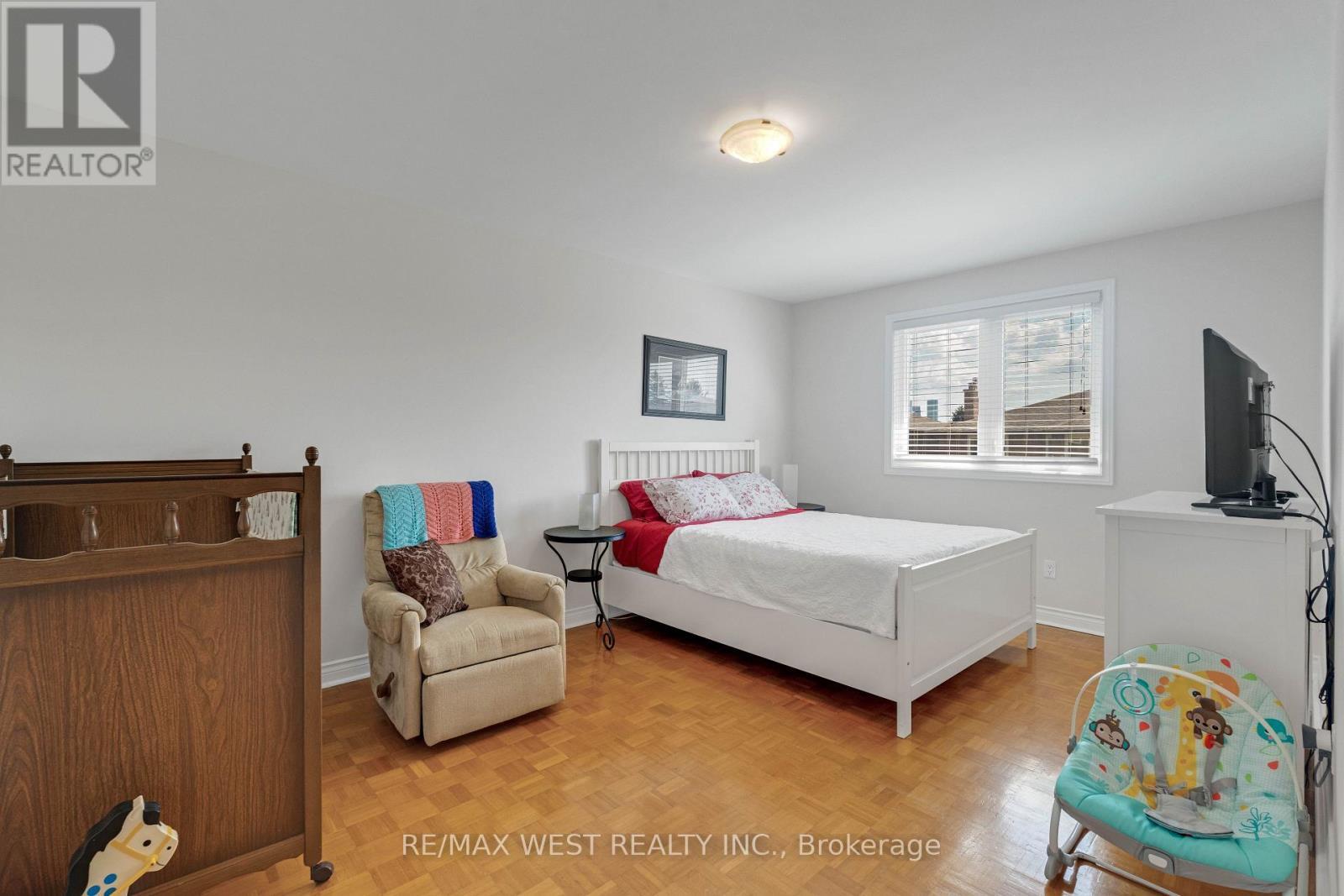 37 Lime Drive, Vaughan, ON - Indoor Photo Showing Bedroom