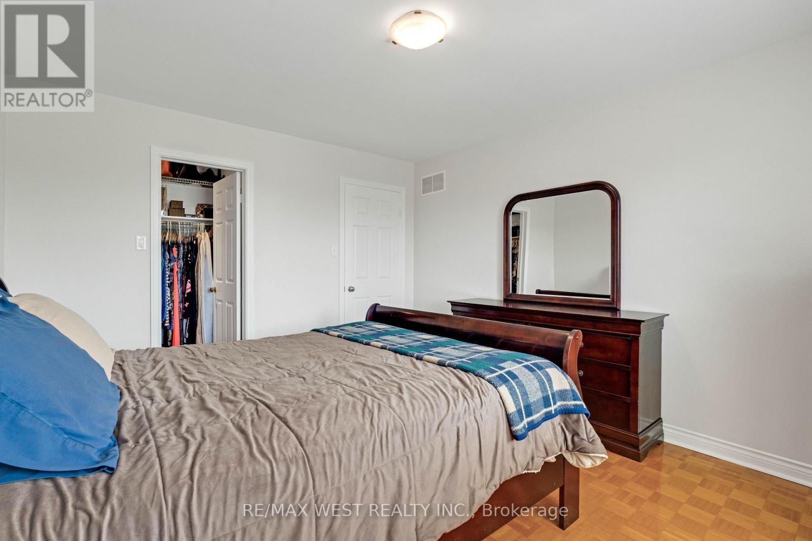 37 Lime Drive, Vaughan, ON - Indoor Photo Showing Bedroom