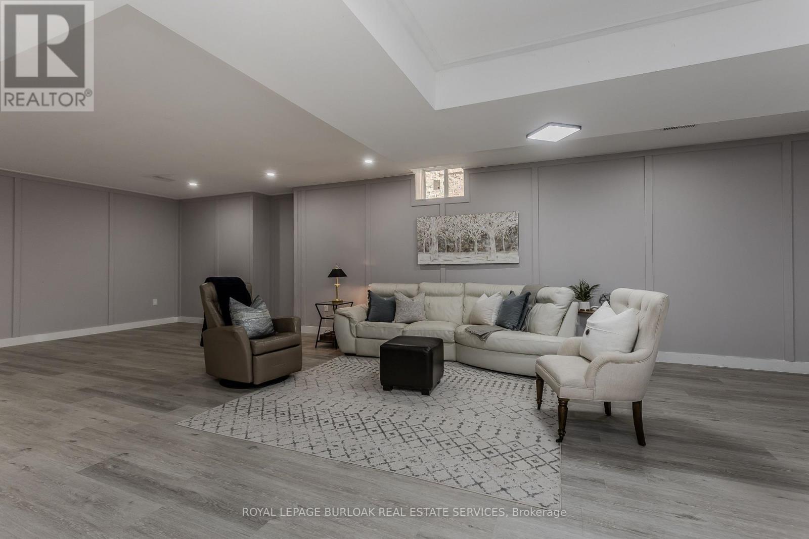 72 Pond View Gate, Hamilton, ON - Indoor Photo Showing Basement