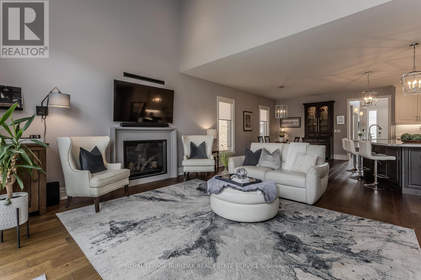 72 Pond View Gate, Hamilton, ON - Indoor Photo Showing Living Room With Fireplace