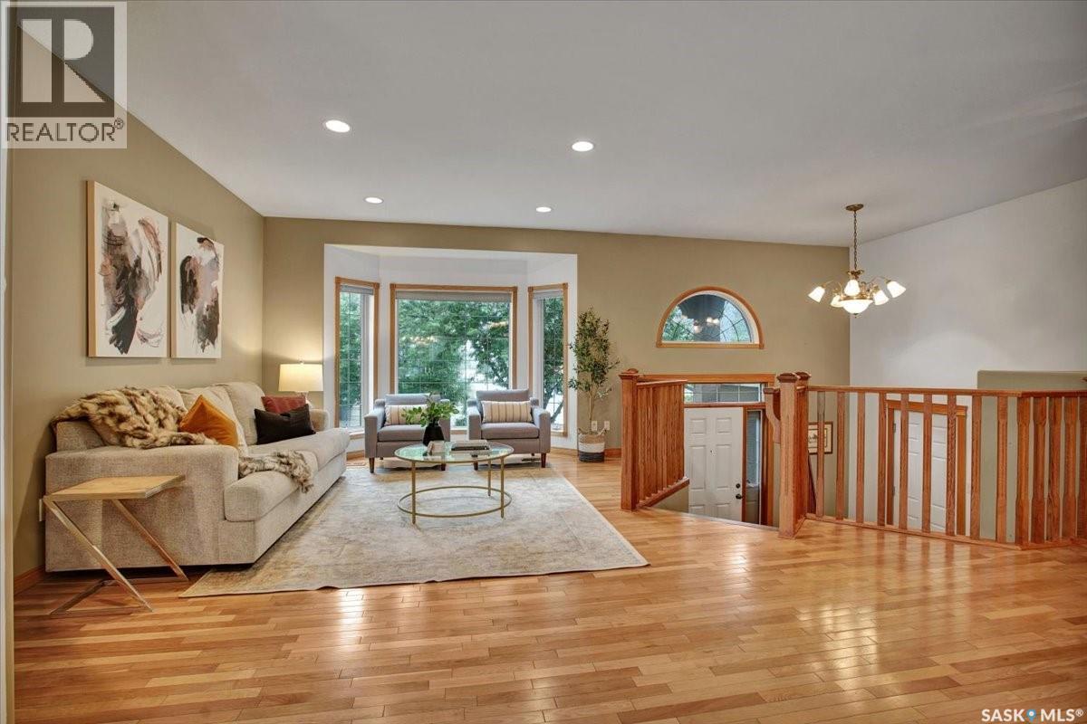 214 Burke Place, Warman, SK - Indoor Photo Showing Living Room