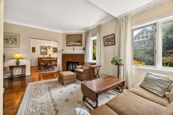 Salon - 