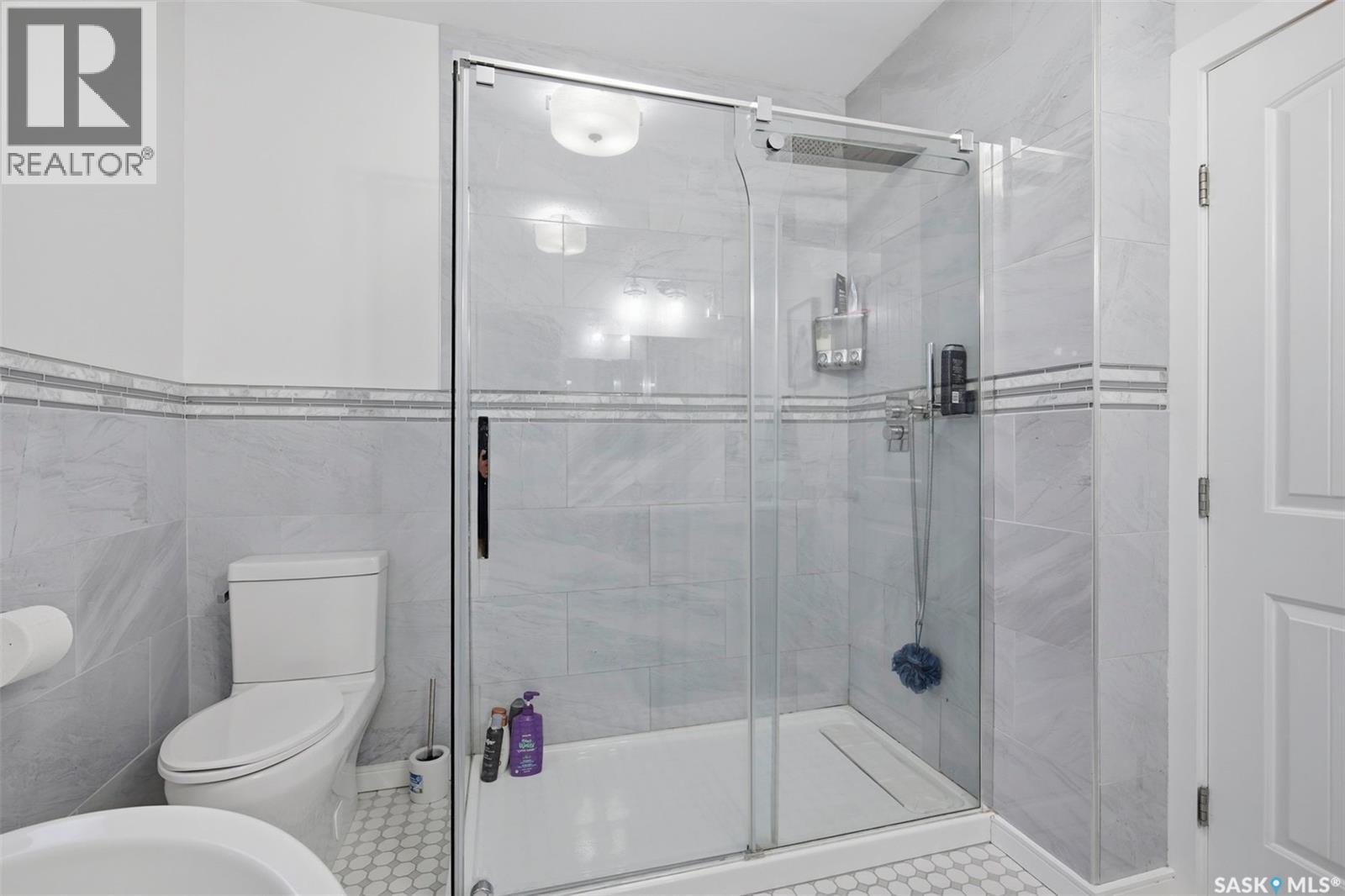312 3Rd Street W, Warman, SK - Indoor Photo Showing Bathroom