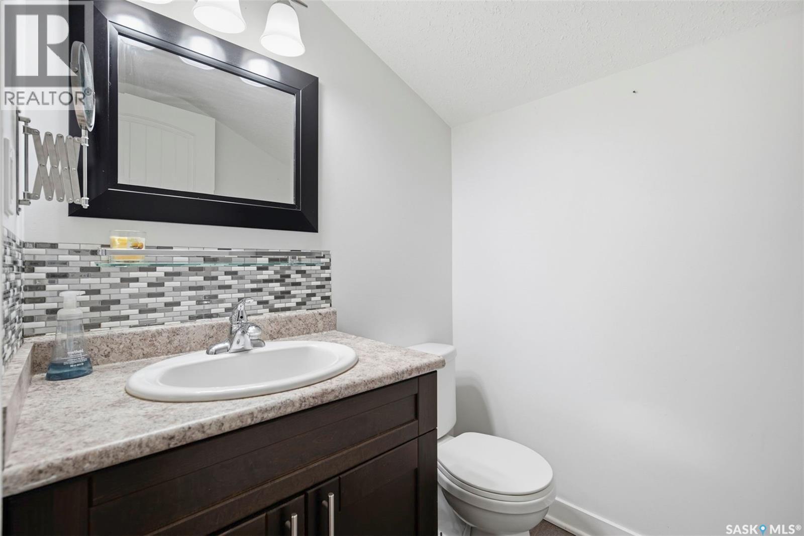 312 3Rd Street W, Warman, SK - Indoor Photo Showing Bathroom