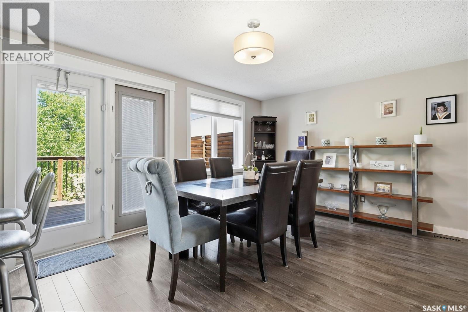 312 3Rd Street W, Warman, SK - Indoor Photo Showing Dining Room