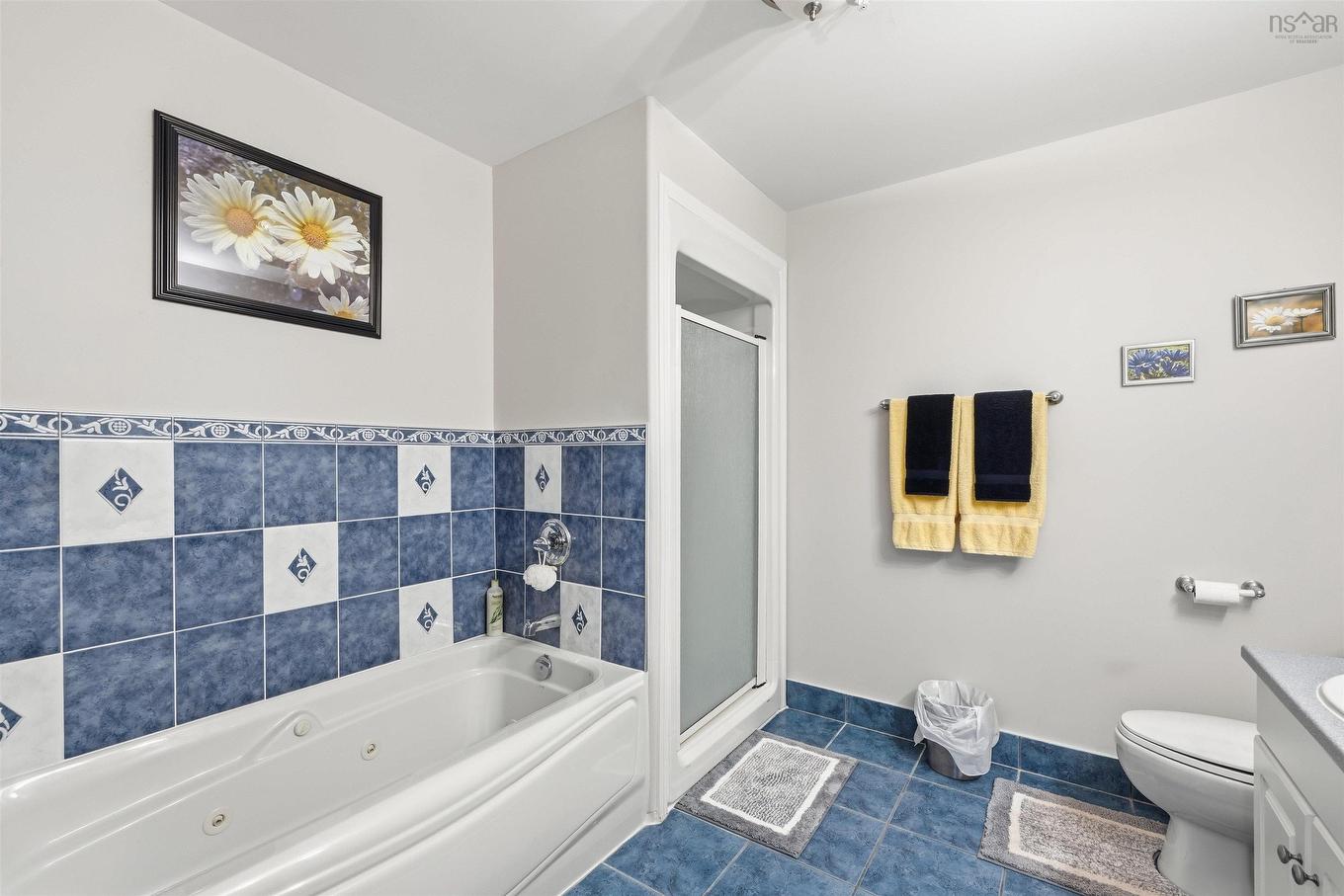 410 202 Walter Havil Drive, Halifax, NS - Indoor Photo Showing Bathroom
