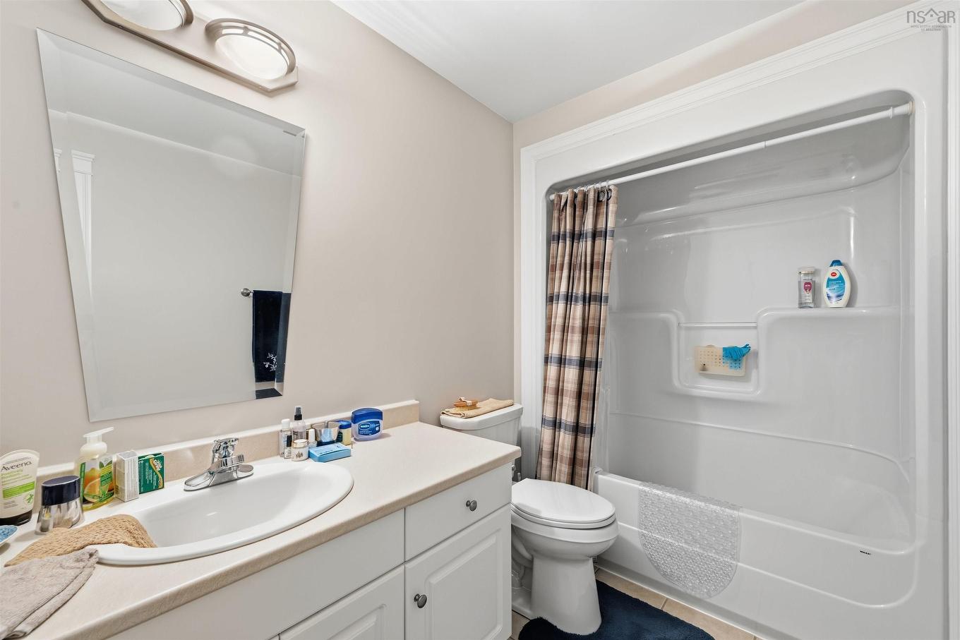 410 202 Walter Havil Drive, Halifax, NS - Indoor Photo Showing Bathroom