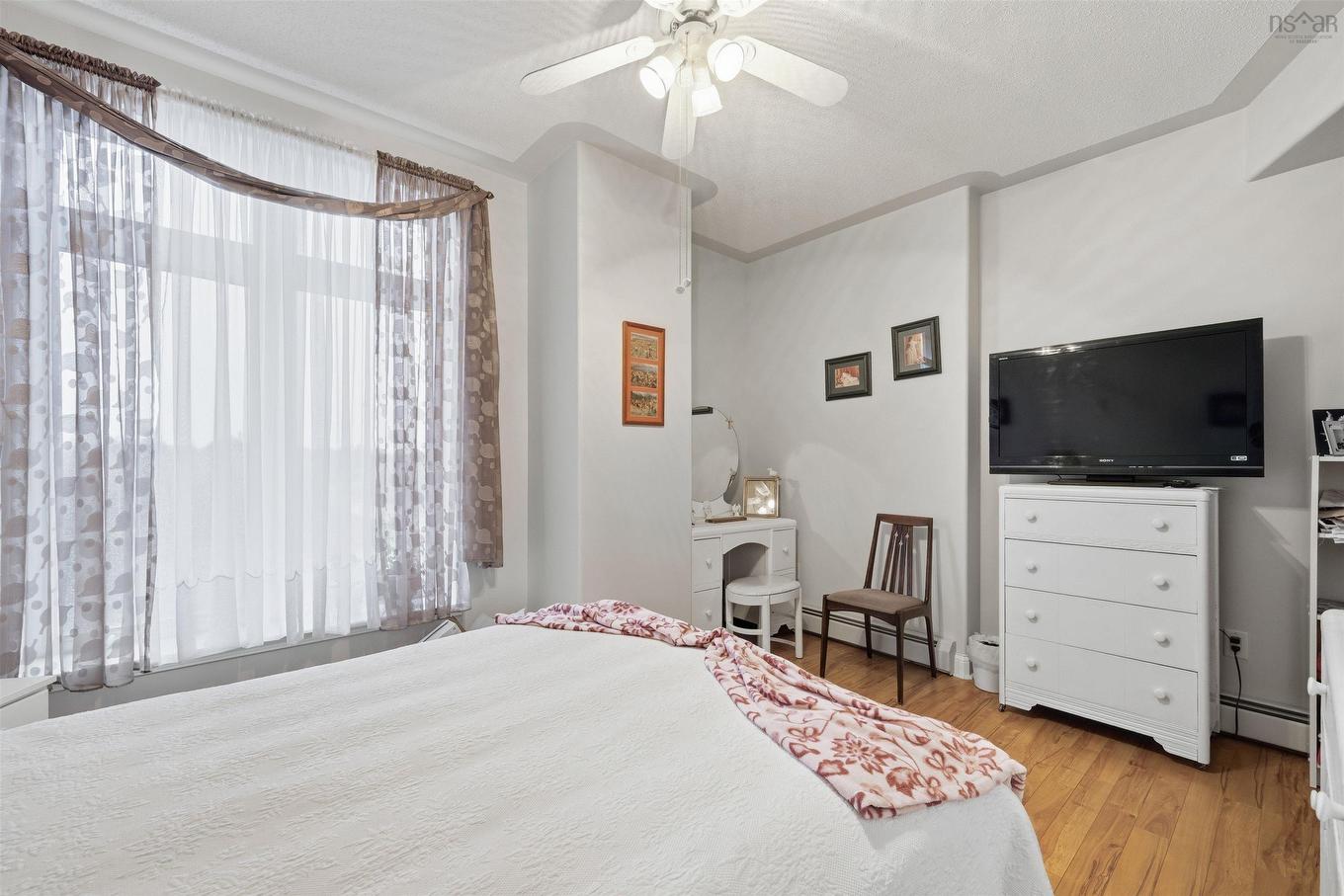 410 202 Walter Havil Drive, Halifax, NS - Indoor Photo Showing Bedroom