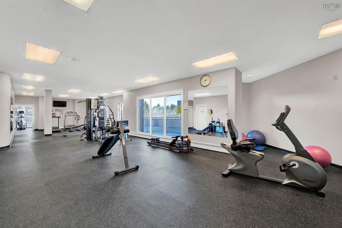 410 202 Walter Havil Drive, Halifax, NS - Indoor Photo Showing Gym Room