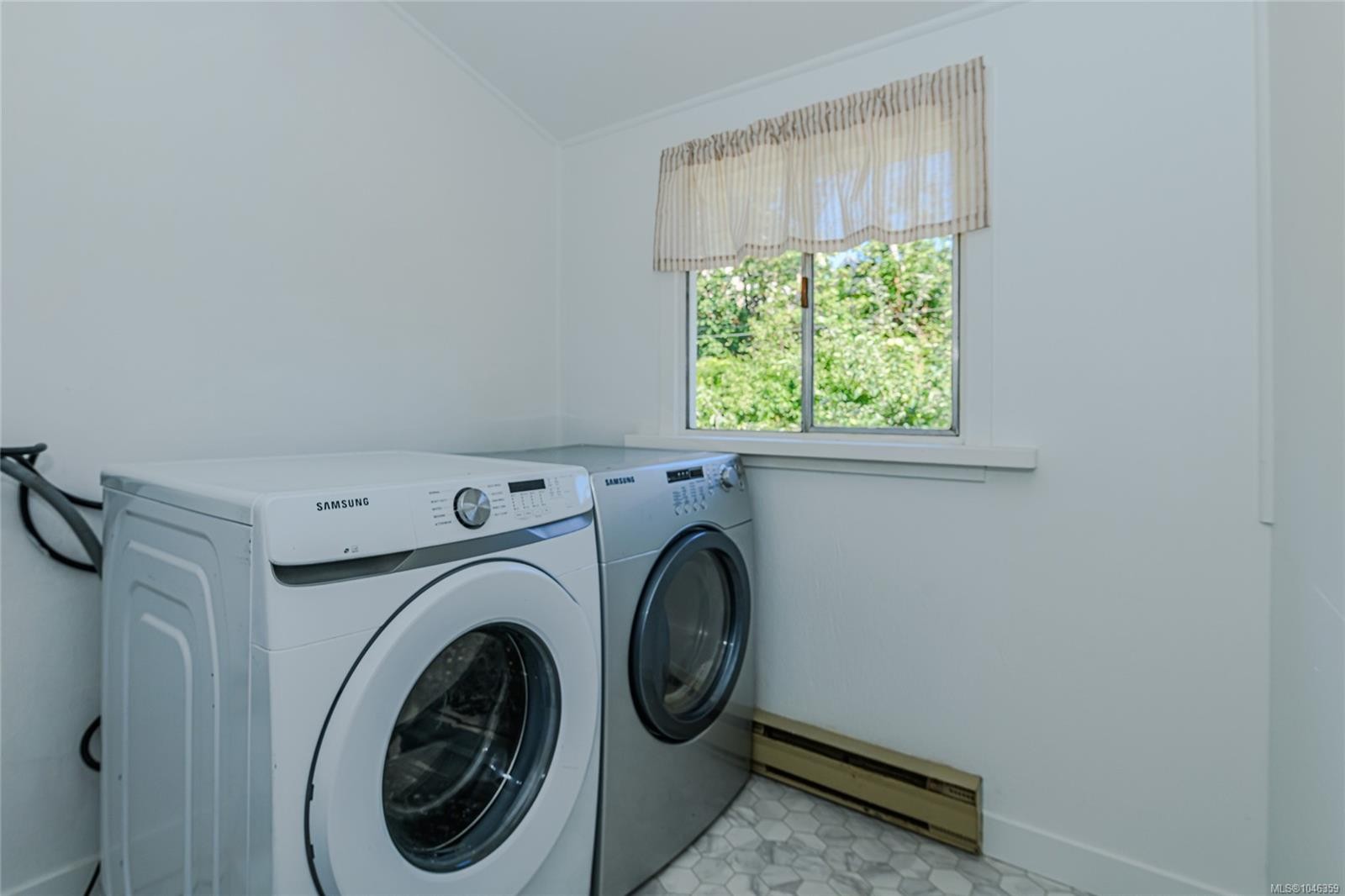 9899 Maple St, Chemainus, BC