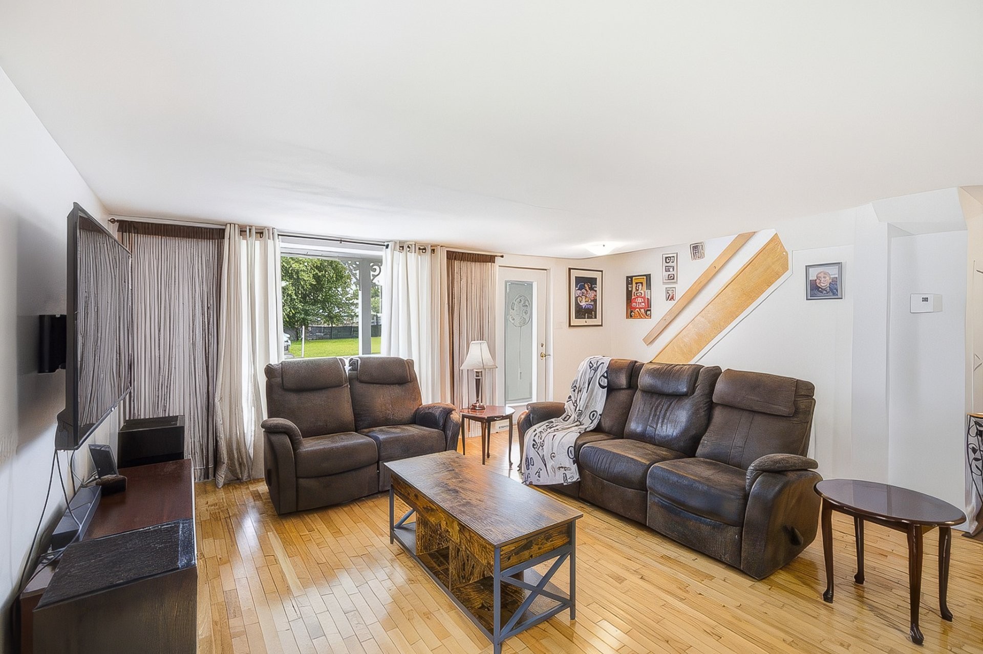 Living Room - 288 Rue Galipeau, Thurso, QC - Indoor Photo Showing Living Room