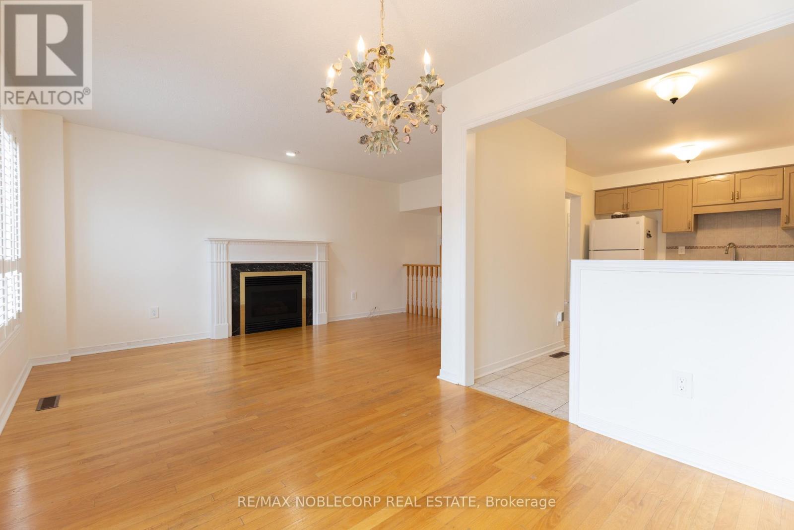Dining Room - 28 Opera Place, Vaughan, ON
