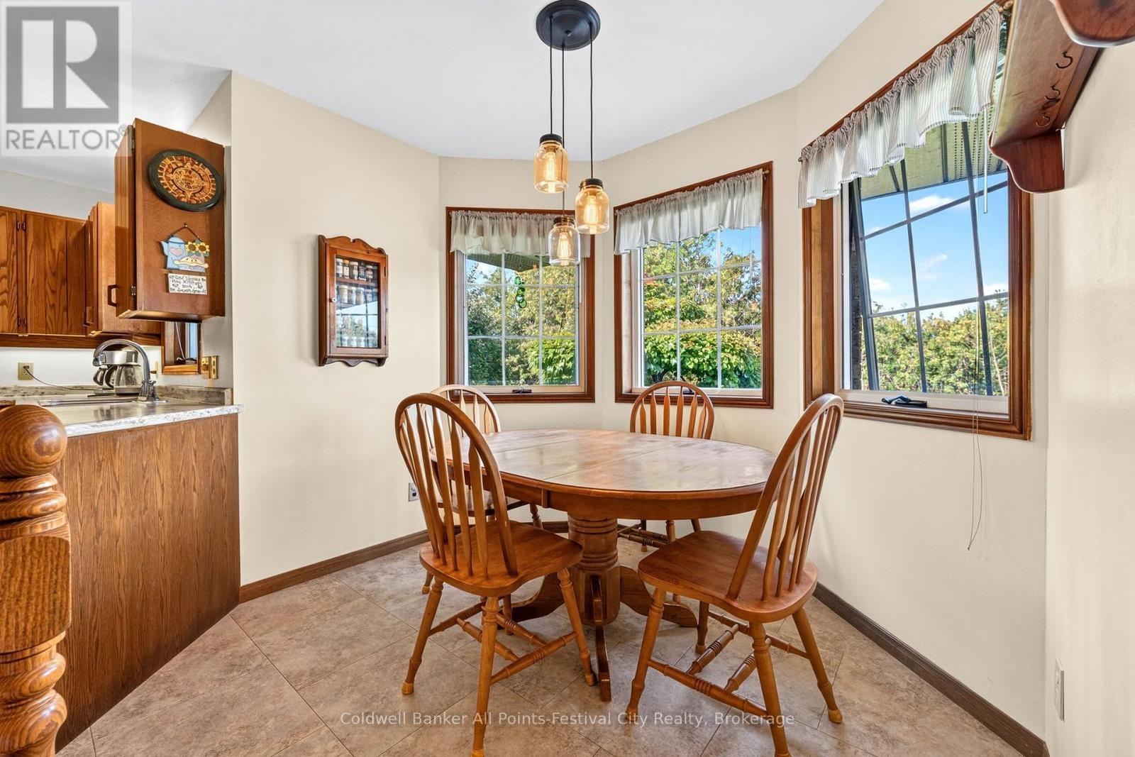 390 Eldon Street S, Goderich (Goderich (Town)), ON - Indoor Photo Showing Dining Room