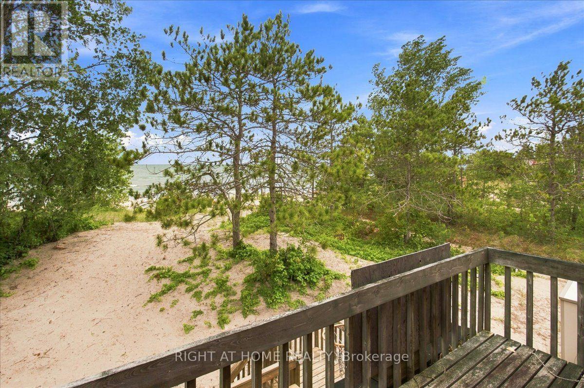 12 James Street, Tiny, ON - Outdoor