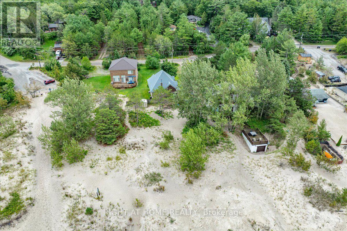 12 James Street, Tiny, ON - Outdoor