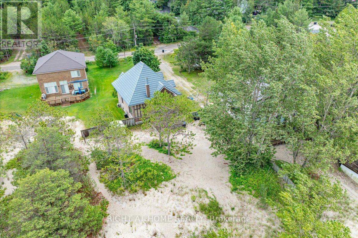 12 James Street, Tiny, ON - Outdoor