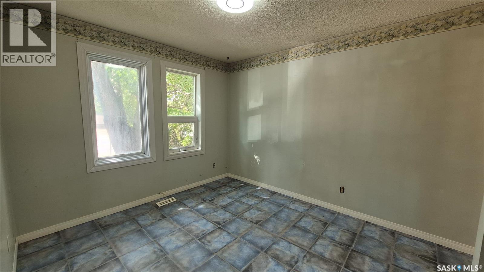 1715 Fleet Street, Regina, SK - Indoor Photo Showing Other Room