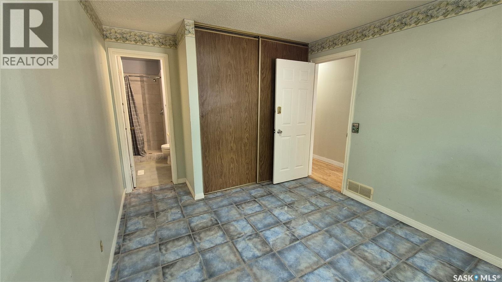 1715 Fleet Street, Regina, SK - Indoor Photo Showing Other Room