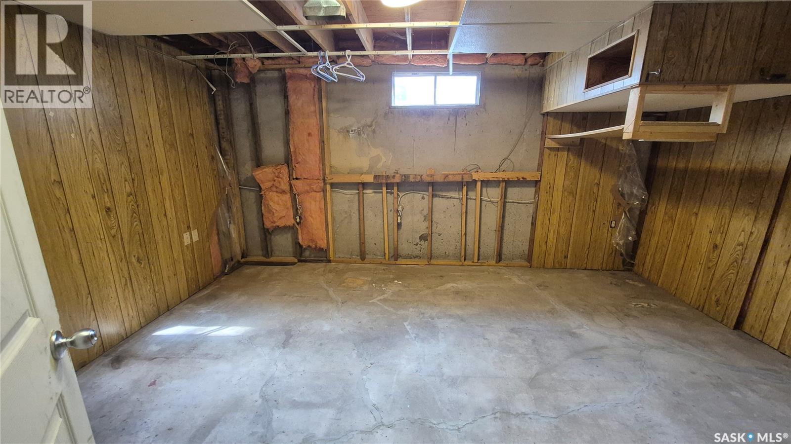 1715 Fleet Street, Regina, SK - Indoor Photo Showing Basement