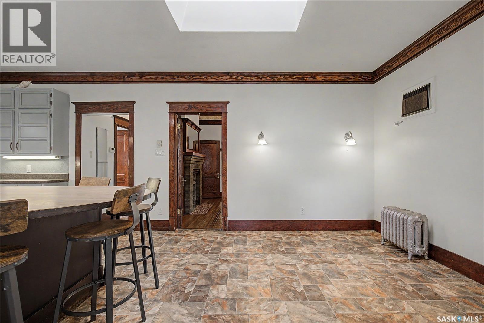 1037 Chestnut Avenue, Moose Jaw, SK - Indoor Photo Showing Other Room
