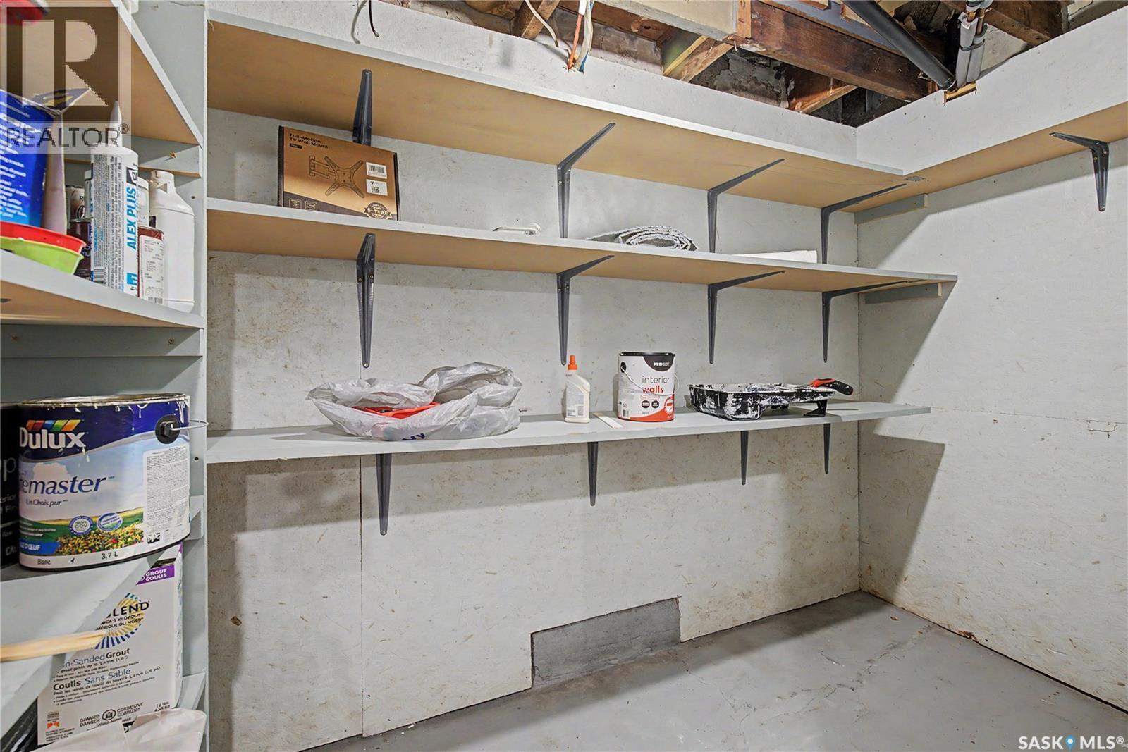 1037 Chestnut Avenue, Moose Jaw, SK - Indoor