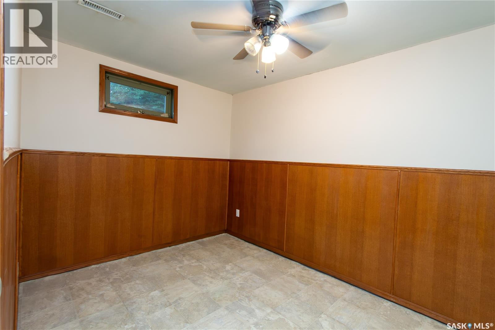 141 19Th Street, Battleford, SK - Indoor Photo Showing Other Room