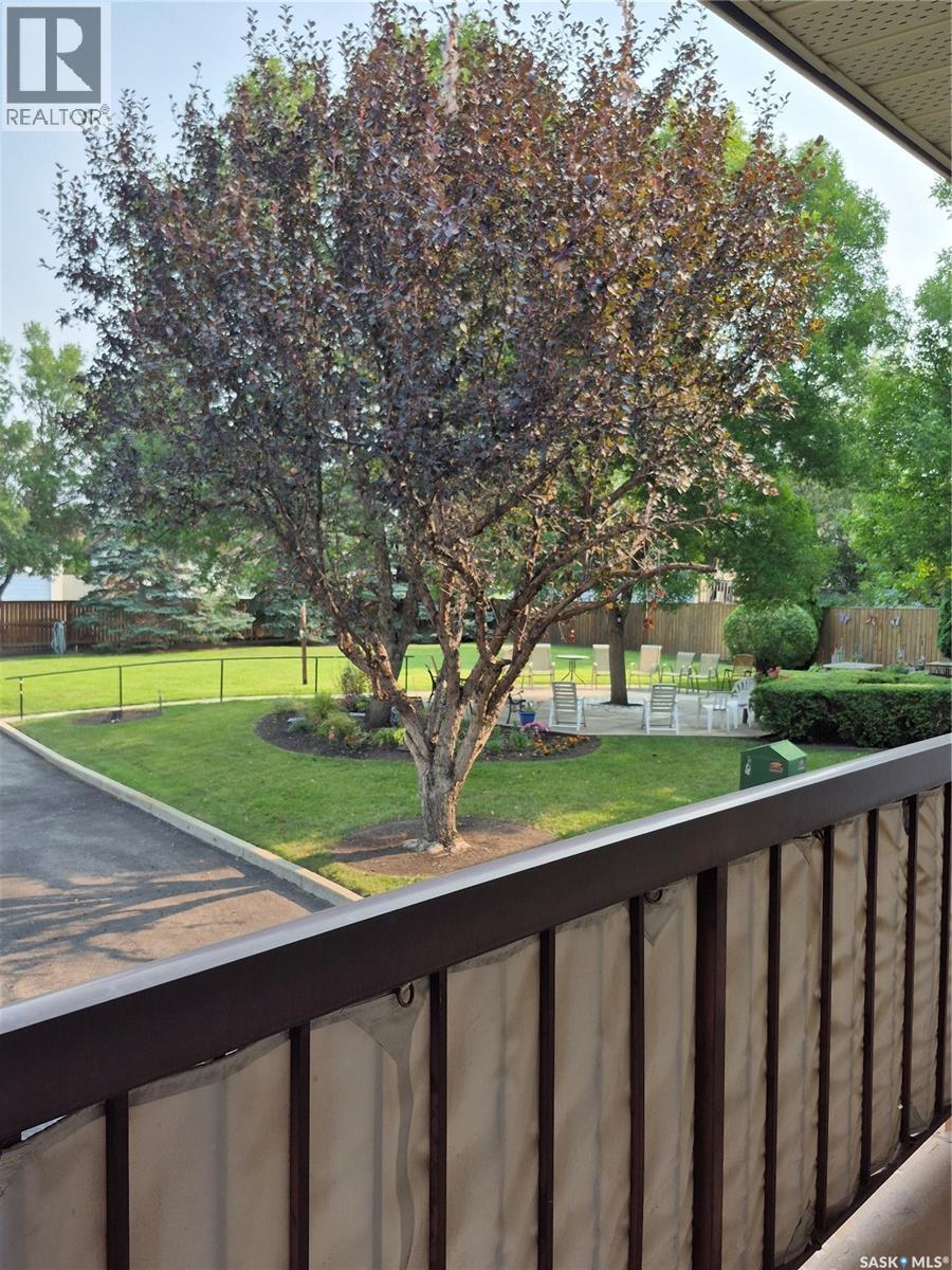 102 3220 33Rd Street W, Saskatoon, SK - Outdoor