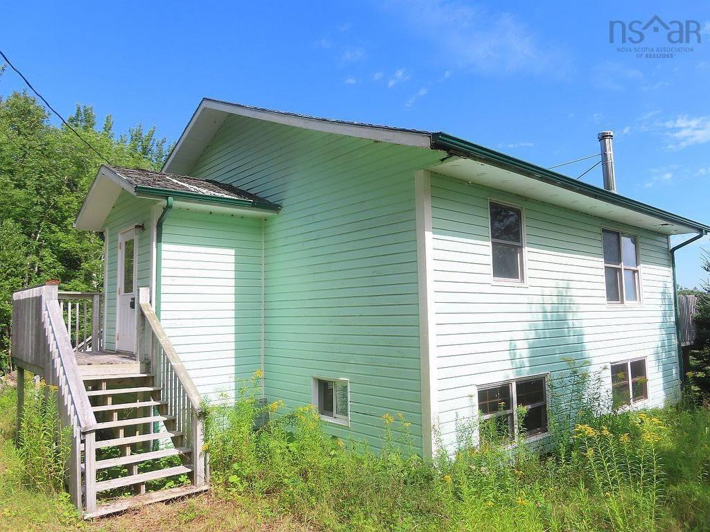 5875 West Bay Road, Roberta, NS - Outdoor