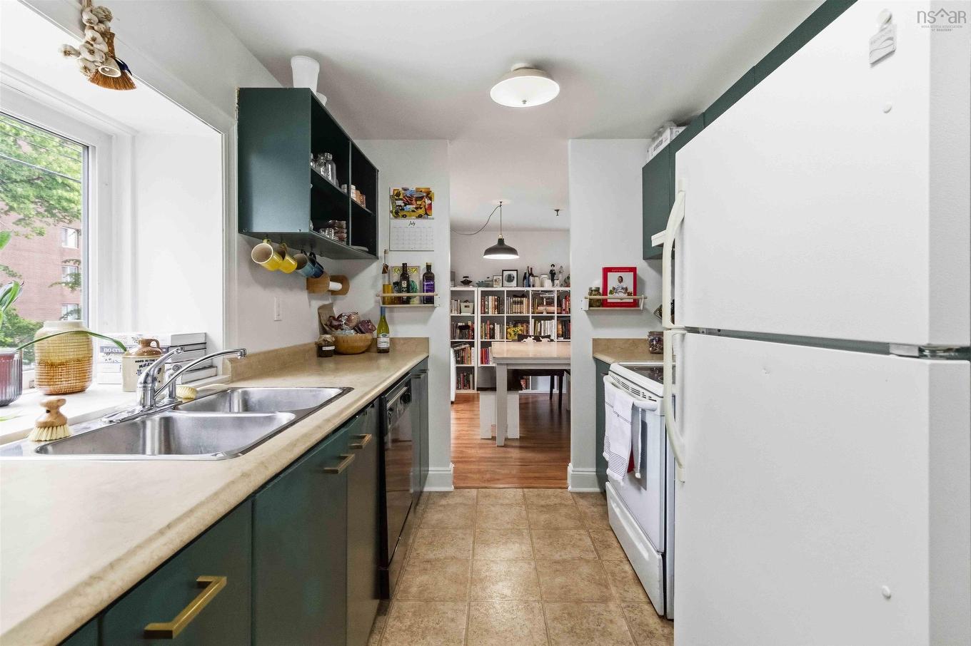 1 5444 Victoria Road, Halifax, NS - Indoor Photo Showing Kitchen With Double Sink