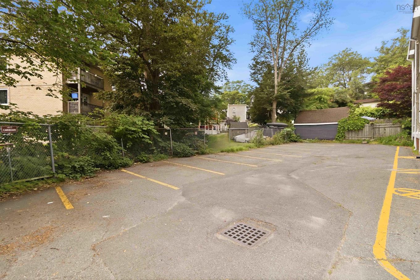 1 5444 Victoria Road, Halifax, NS - Outdoor