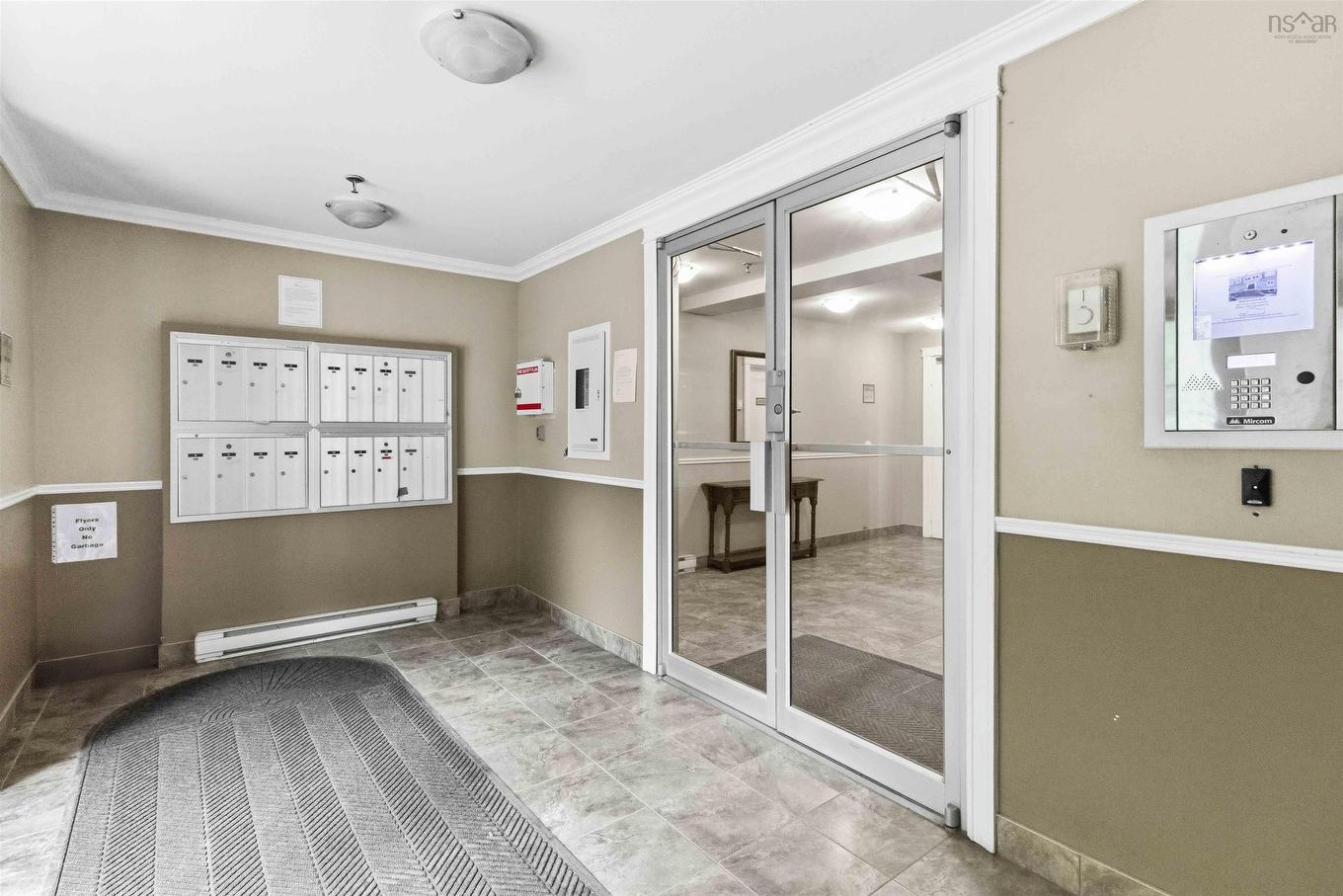 1 5444 Victoria Road, Halifax, NS - Indoor Photo Showing Other Room