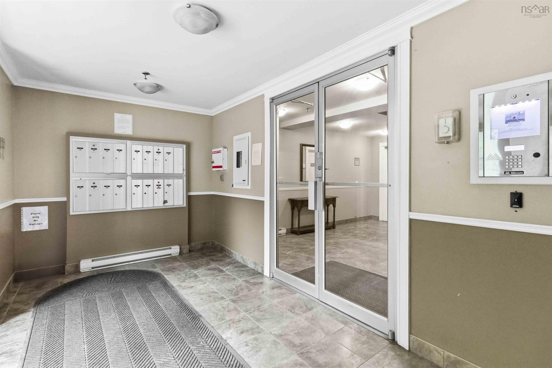 1 5444 Victoria Road, Halifax, NS - Indoor Photo Showing Other Room
