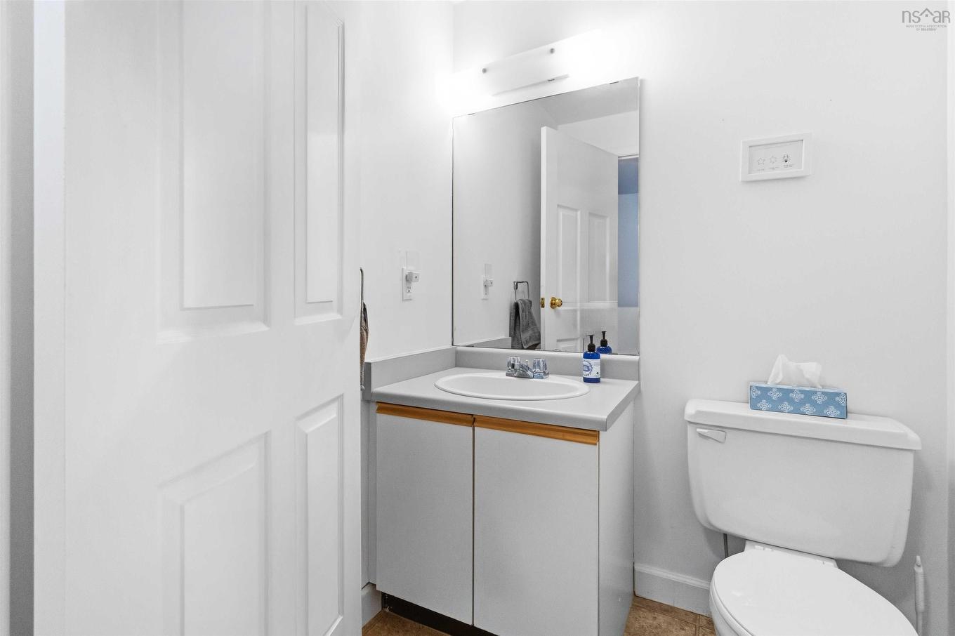 1 5444 Victoria Road, Halifax, NS - Indoor Photo Showing Bathroom
