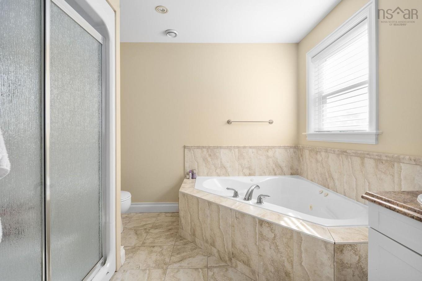 31 Sagewood Lane, Halifax, NS - Indoor Photo Showing Bathroom