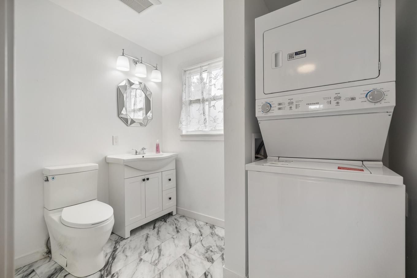 50 Andrews Court, Charlottetown, PE - Indoor Photo Showing Laundry Room