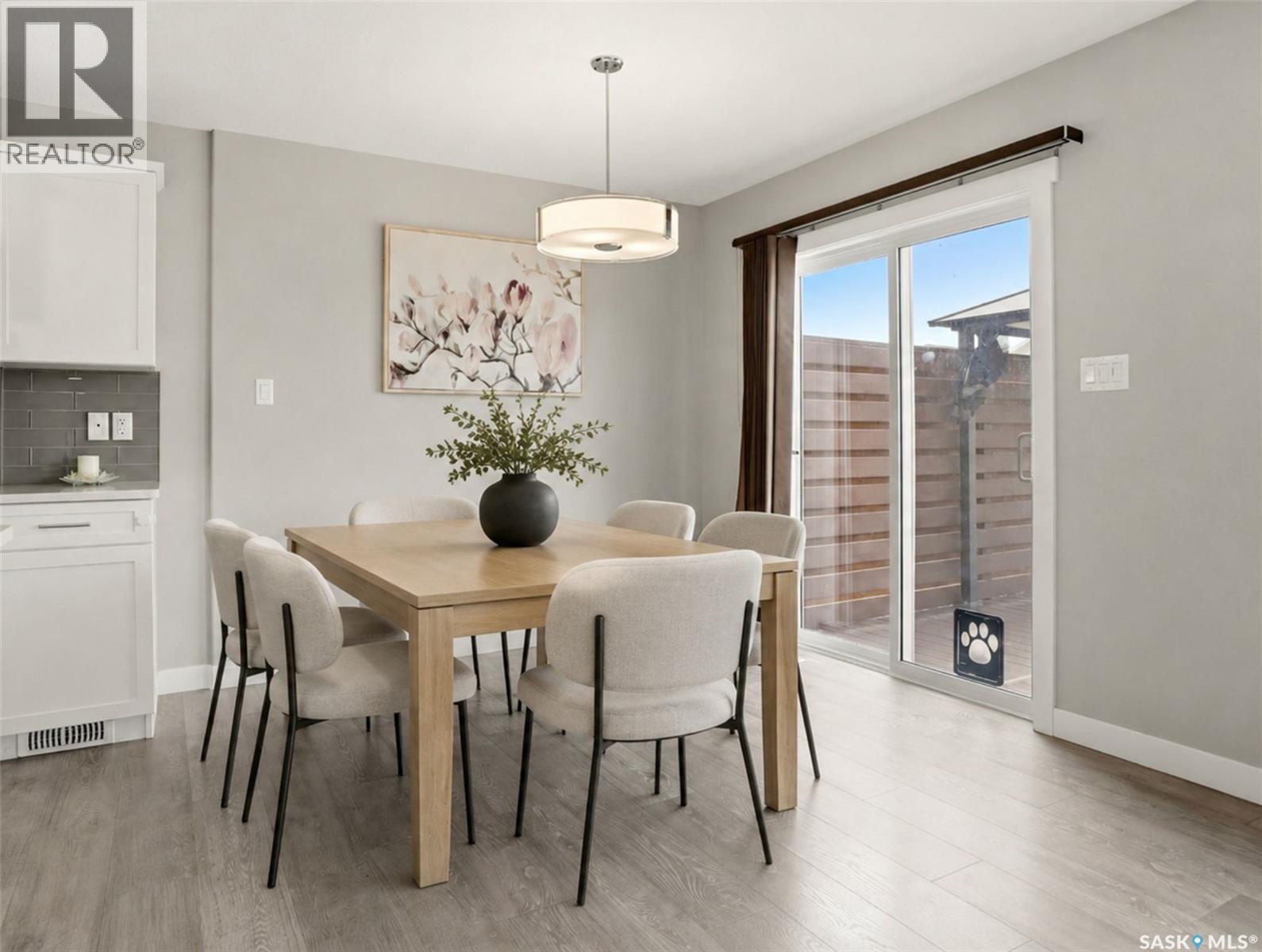 1760 Mustard Street, Regina, SK - Indoor Photo Showing Dining Room