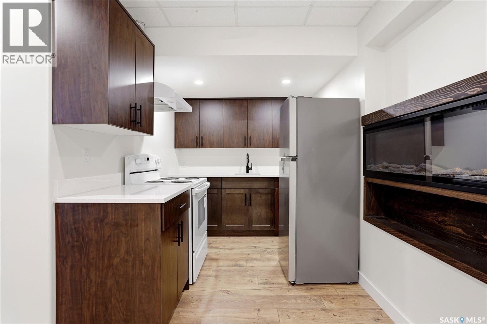 1760 Mustard Street, Regina, SK - Indoor Photo Showing Kitchen