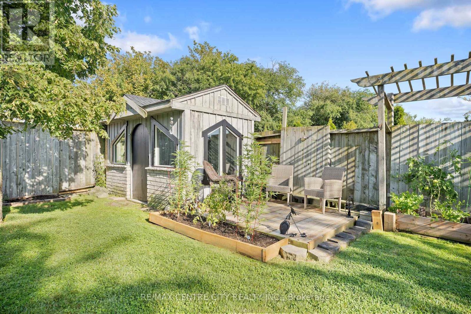 52 Donker Drive, St. Thomas, ON - Outdoor