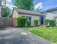 2529 ALEXIS Windsor, ON N8W 3Z6
