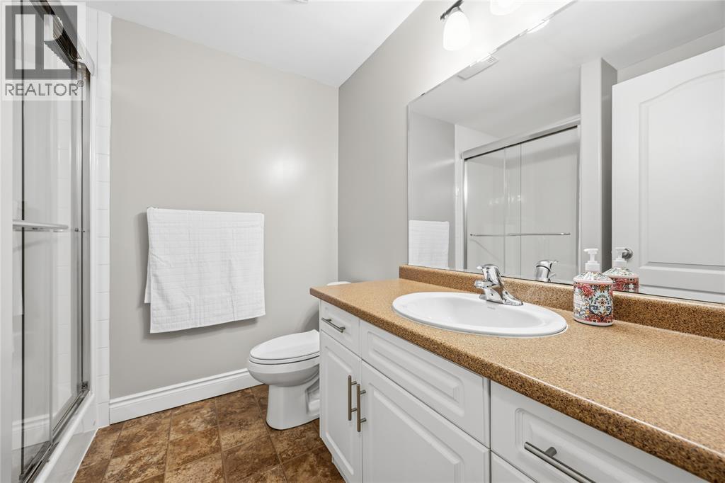 301 Eagle Way, Sarnia, ON - Indoor Photo Showing Bathroom