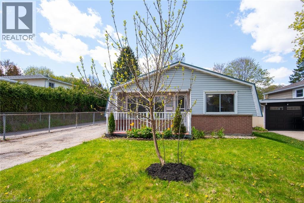 87 Christopher Drive, Waterloo, ON - Outdoor