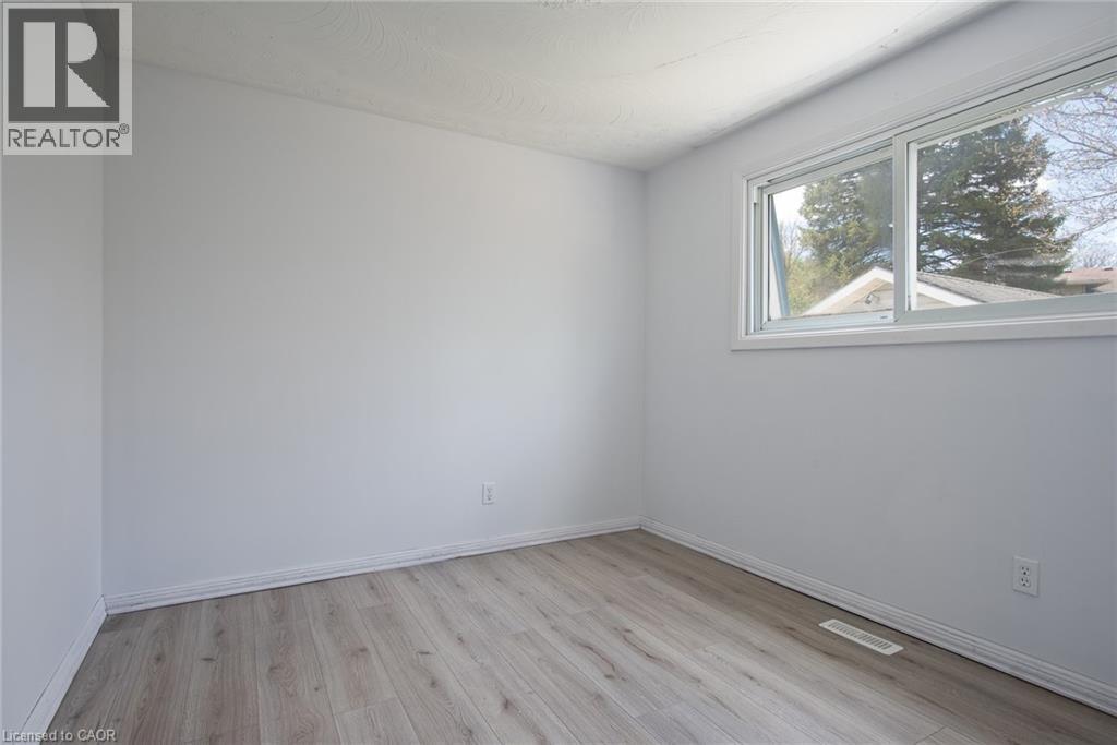 87 Christopher Drive, Waterloo, ON - Indoor Photo Showing Other Room