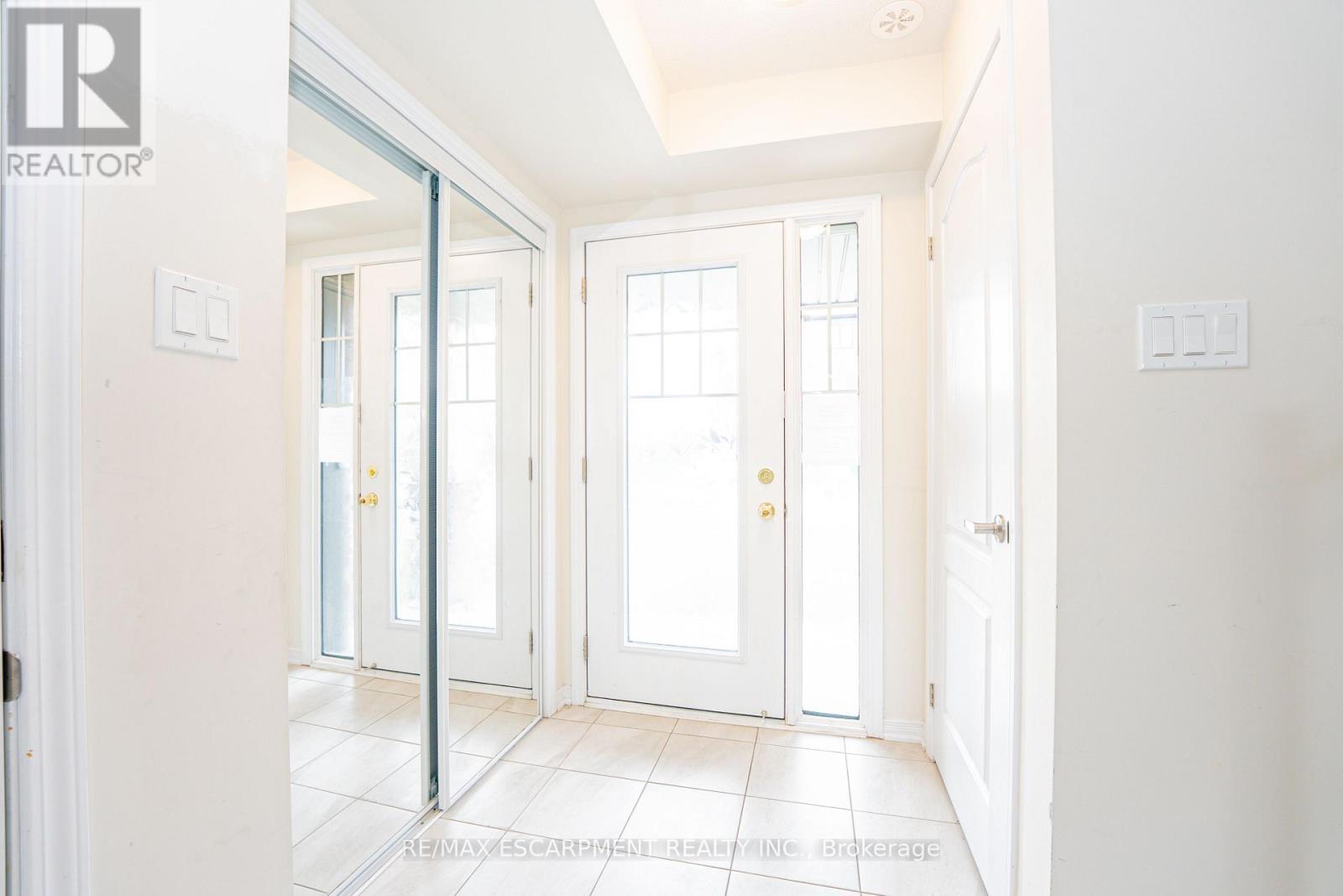 41 Utter Place, Hamilton, ON - Indoor Photo Showing Other Room
