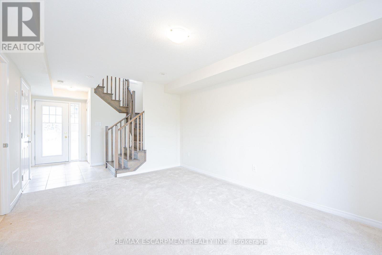 41 Utter Place, Hamilton, ON - Indoor Photo Showing Other Room