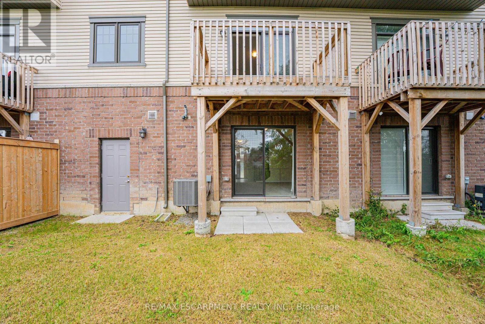41 Utter Place, Hamilton, ON - Outdoor