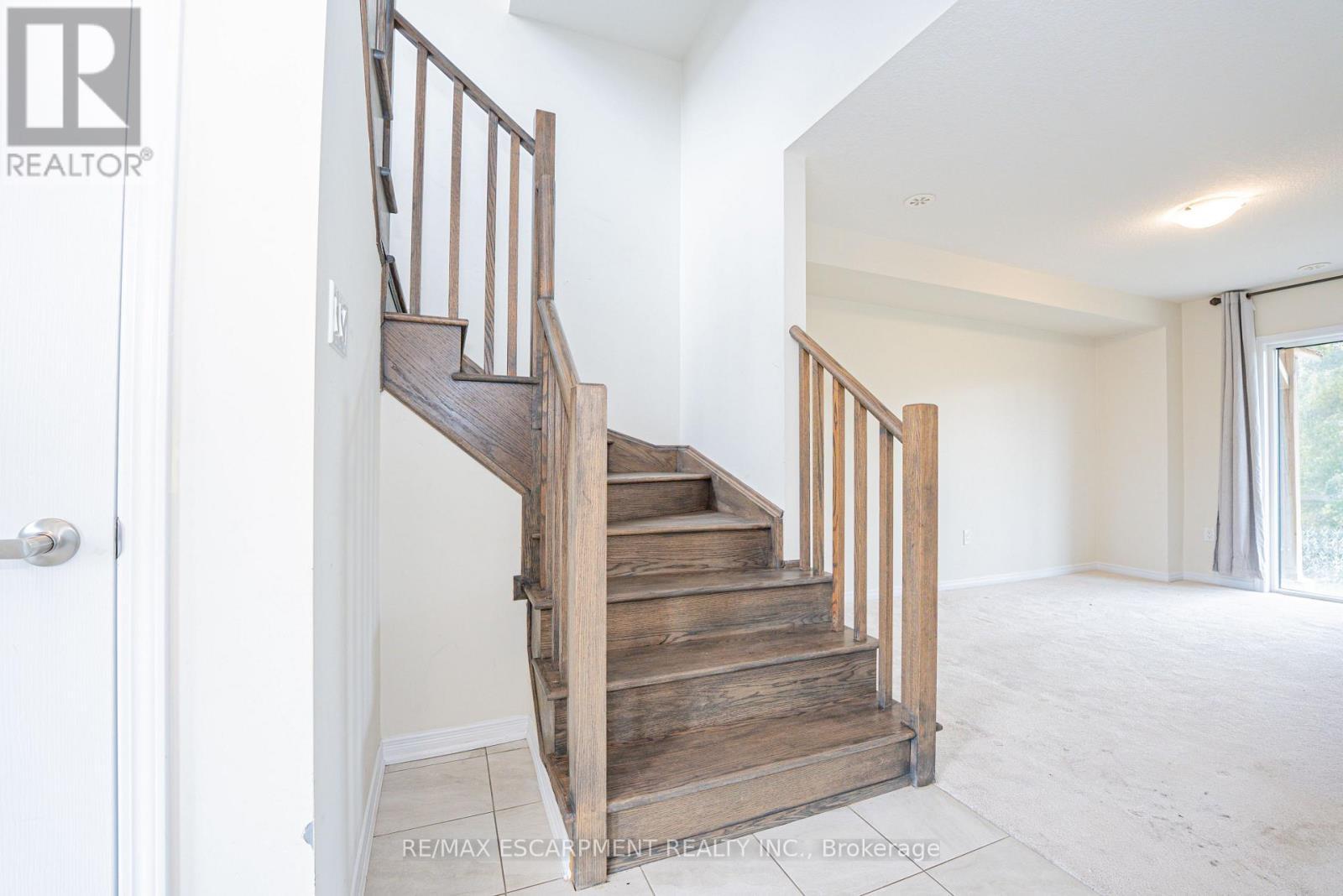 41 Utter Place, Hamilton, ON - Indoor Photo Showing Other Room