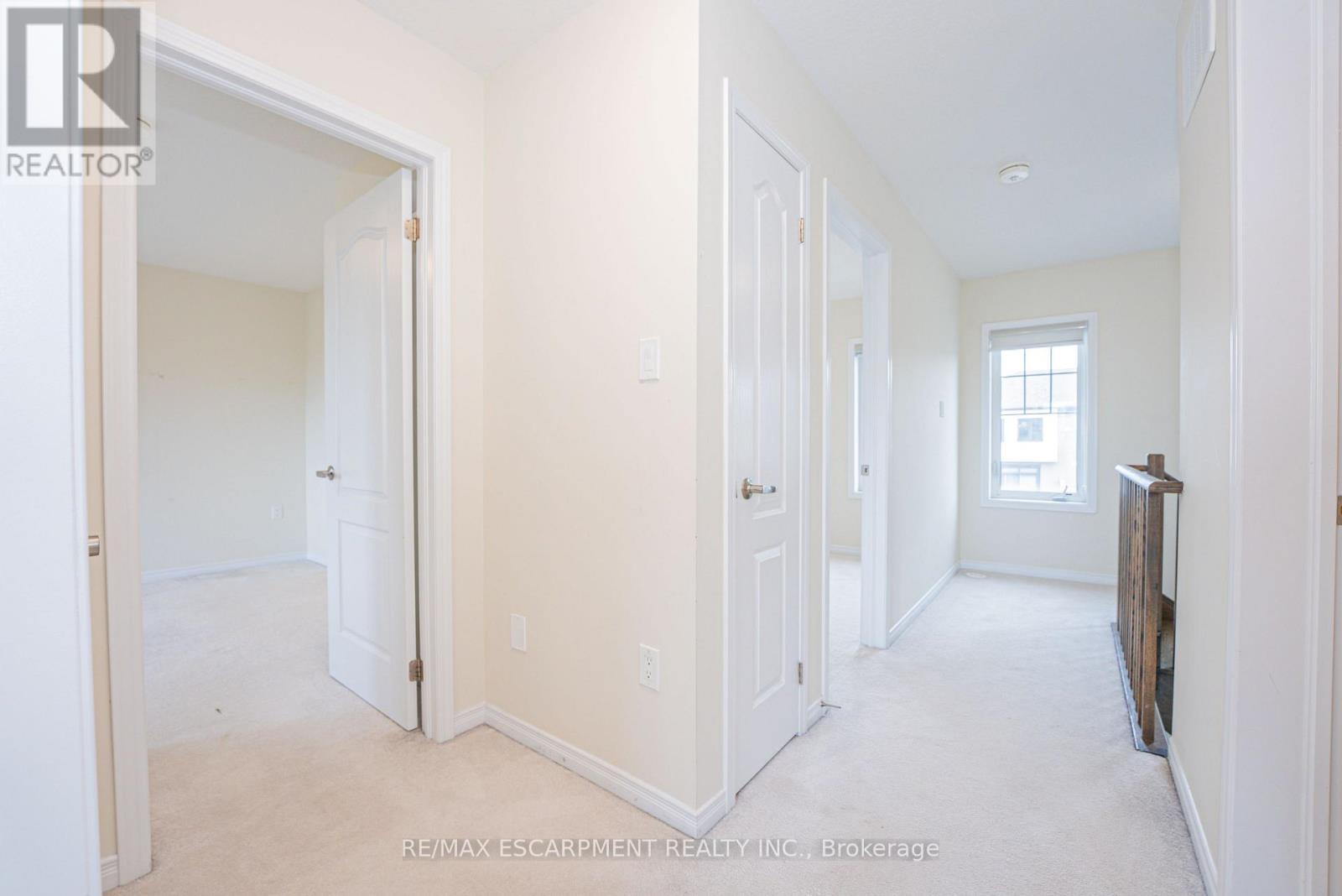 41 Utter Place, Hamilton, ON - Indoor Photo Showing Other Room