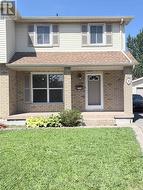 MAIN FLOOR - 32 VINTAGE CRESCENT St. Catharines, ON L2S 3C3