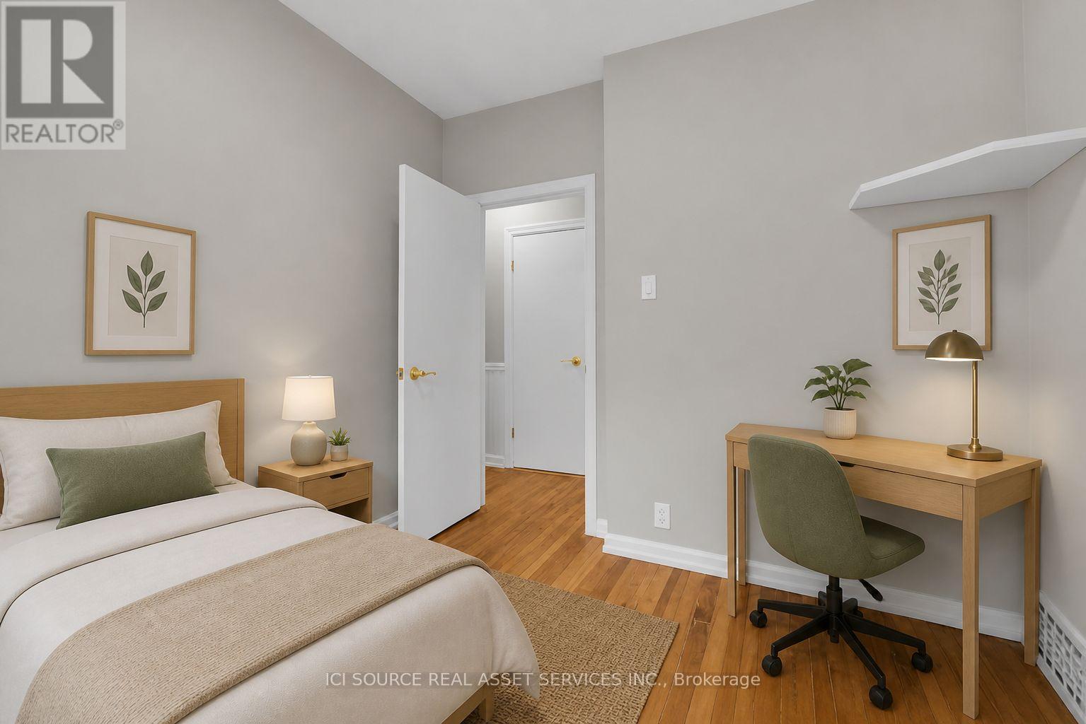 113 Fairmont Avenue, Ottawa, ON - Indoor Photo Showing Bedroom