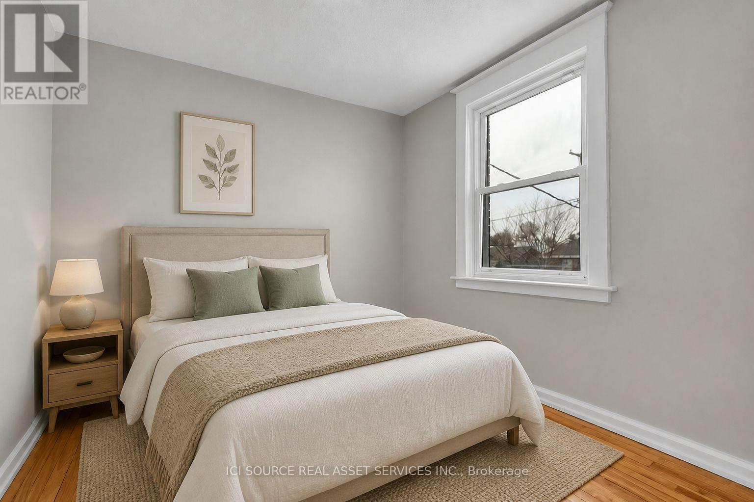 113 Fairmont Avenue, Ottawa, ON - Indoor Photo Showing Bedroom